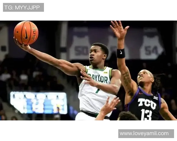 依旧稳定！埃奇库姆11中7&三分4中2拿到17分5板5助 拼下3前场板