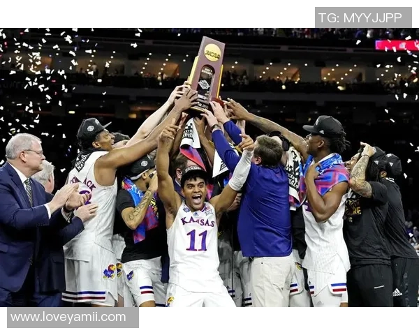 卡特·布莱恩特妹妹承诺堪萨斯大学！将代表女篮和女排出战NCAA