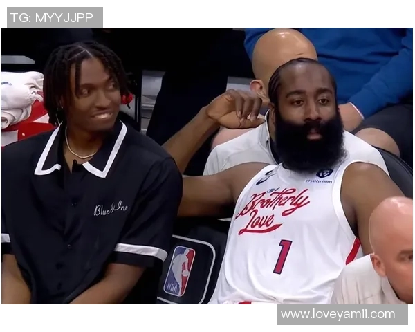 马克西：哈登开季表现让人印象深刻 他训练格外刻苦很在乎篮球