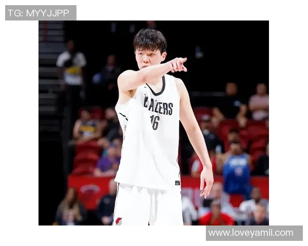 拓媒：反正半个球队都伤了，是时候给杨瀚森更多出场时间了